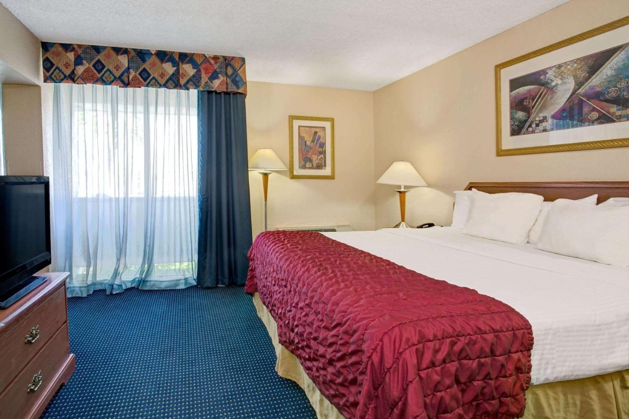 Garnet Inn And Suites Orlando Ngoại thất bức ảnh